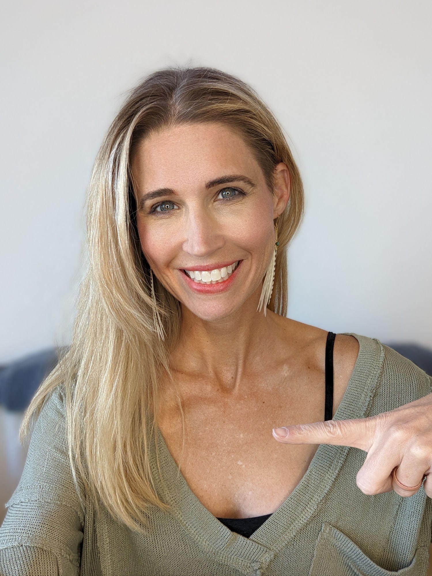 Dr. Amy Killen pointing at your deal